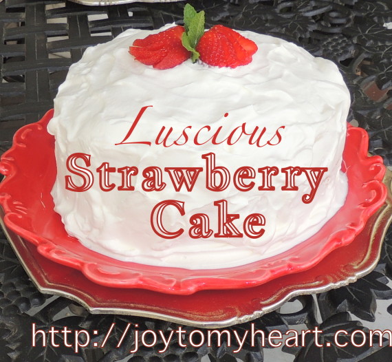 strawberry cake lucious2