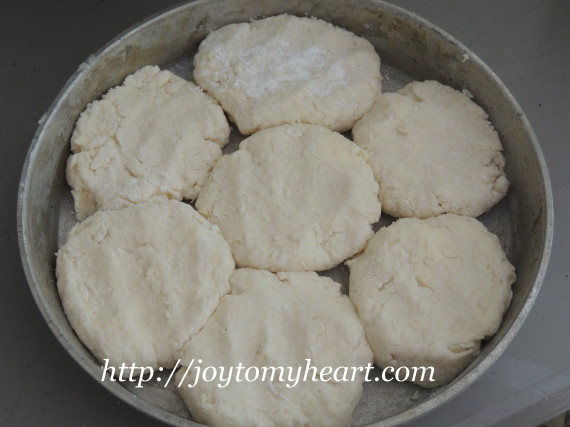 sweet biscuits pan