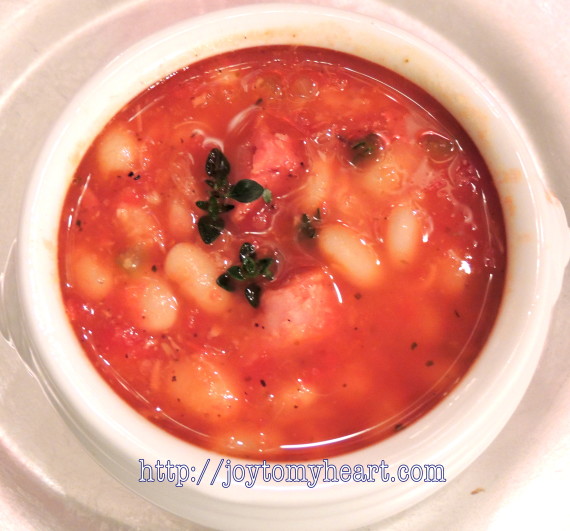 Hearty Ham and Bean Soup