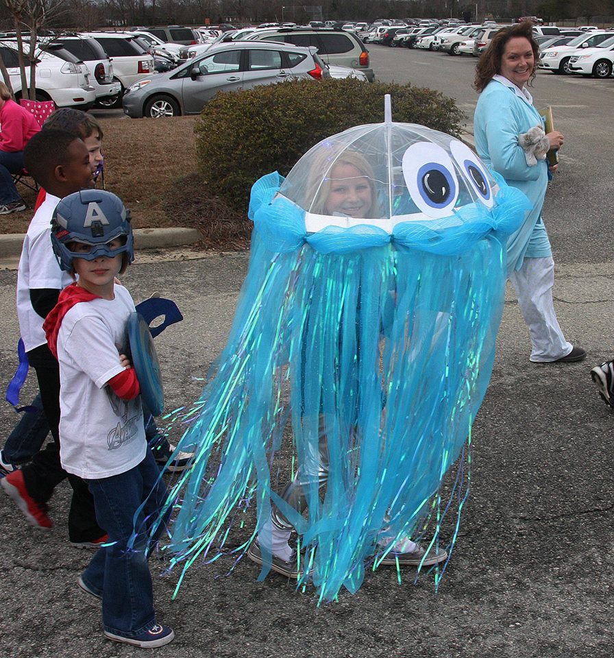 Make a Jenny Jellyfish Costume – Joy To My Heart