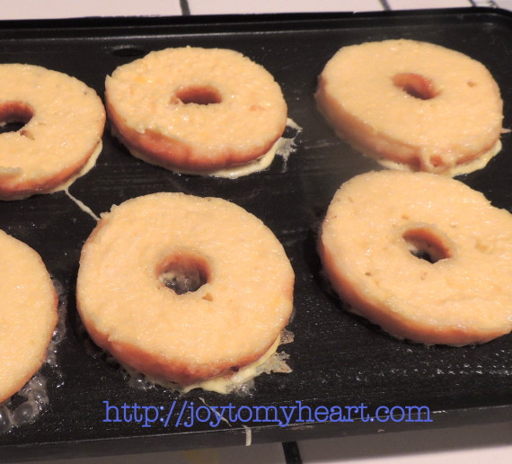 french toast doughnuts cooking