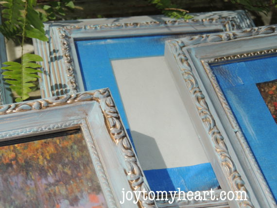 gallery-frames-blue